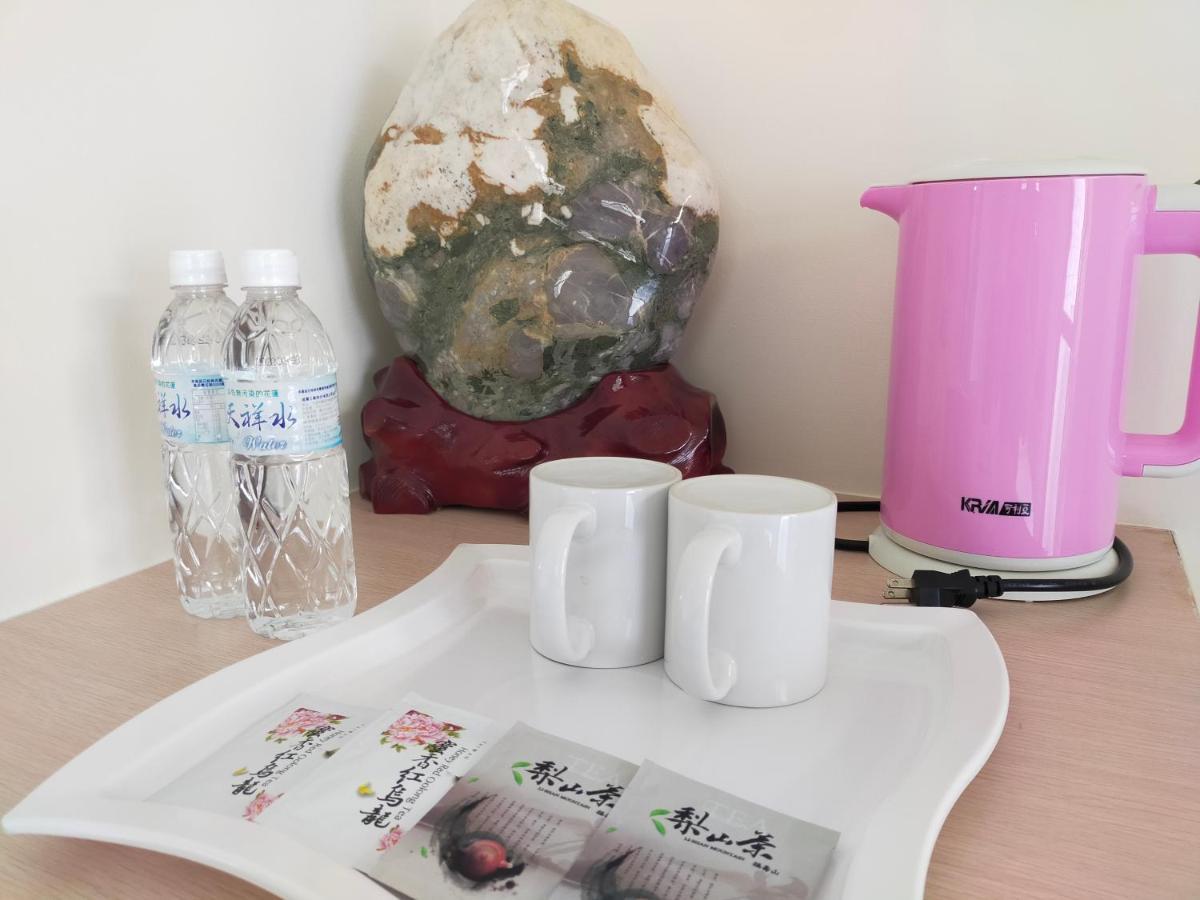 陶陶居商旅 Tautauchu Hotel Hualien stad Exteriör bild