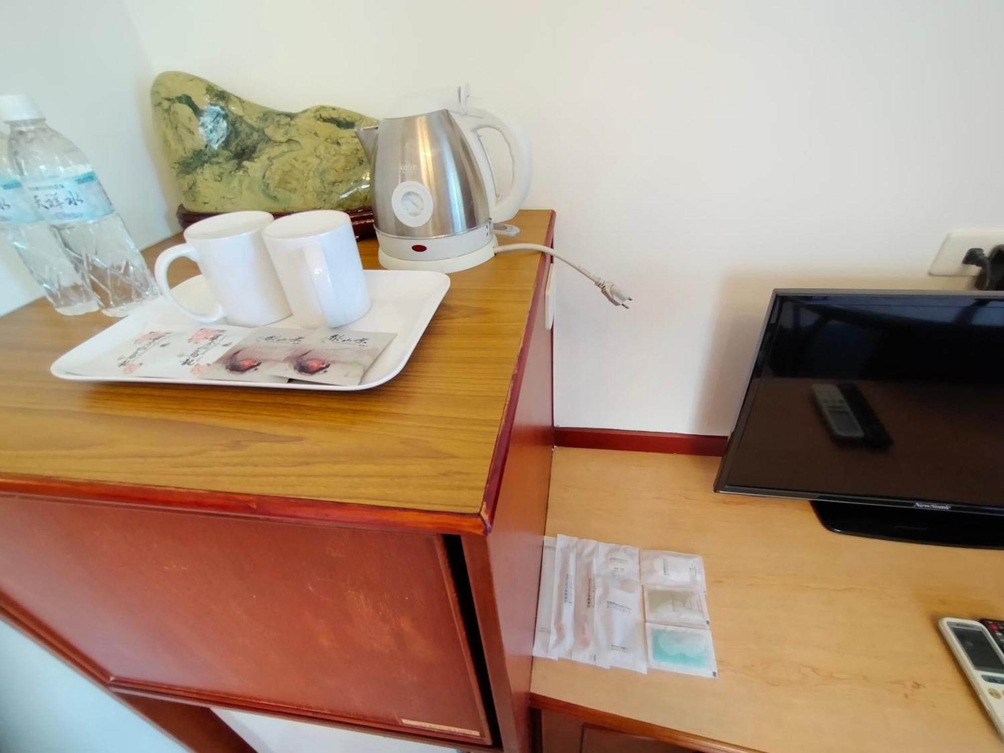 陶陶居商旅 Tautauchu Hotel Hualien stad Exteriör bild