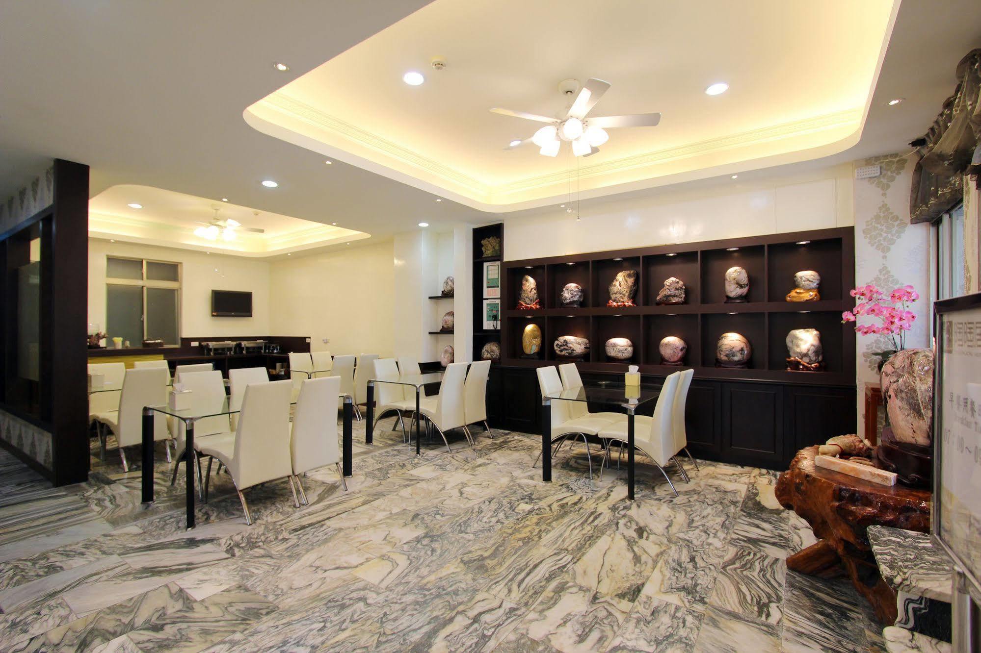 陶陶居商旅 Tautauchu Hotel Hualien stad Exteriör bild