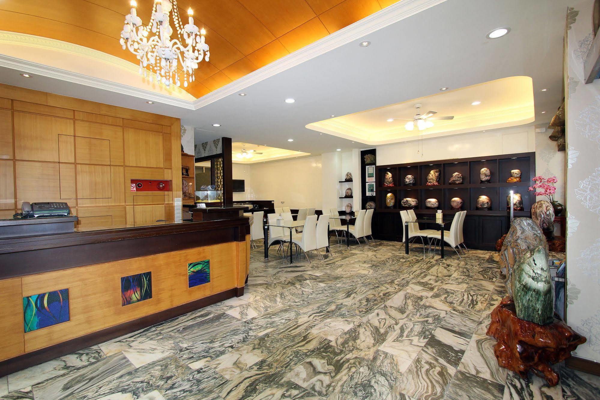 陶陶居商旅 Tautauchu Hotel Hualien stad Exteriör bild